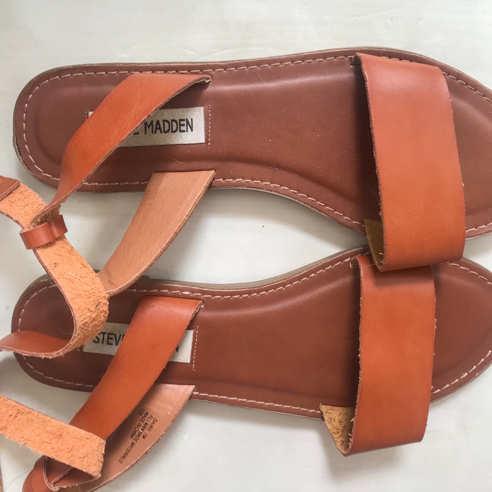 🌟STEVE MADDEN SANDALS🌟 NEW CONDITION!